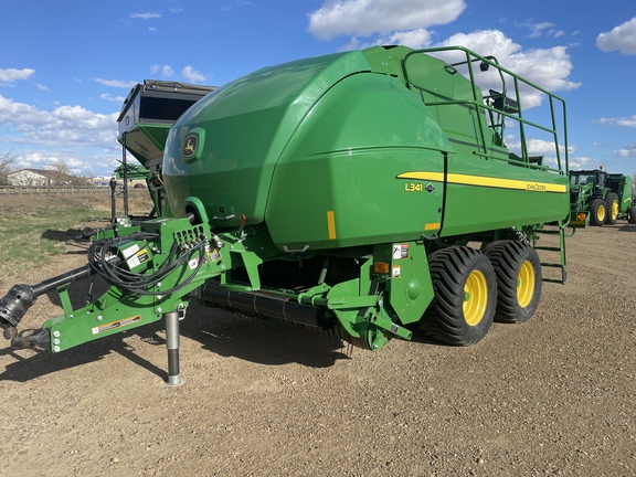 2022 John Deere L341 Baler/Big Square