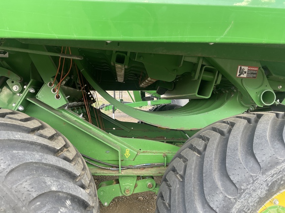 2022 John Deere L341 Baler/Big Square