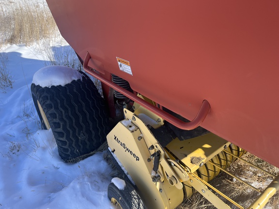 2004 New Holland BR780 Baler/Round