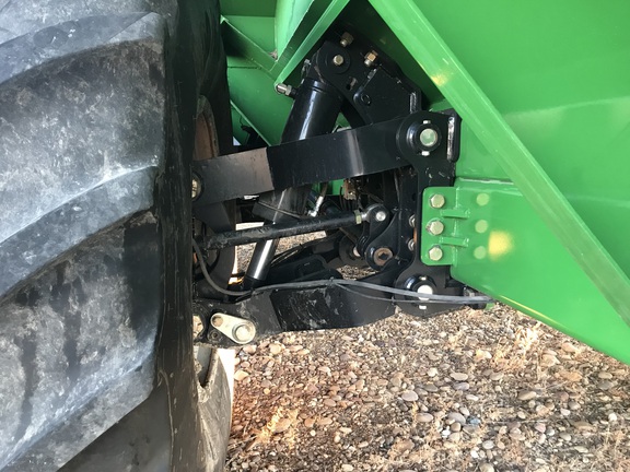 2024 Brent 2098 Grain Cart