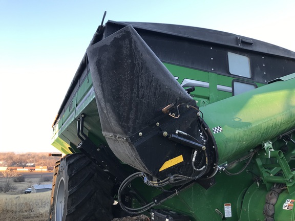 2024 Brent 2098 Grain Cart