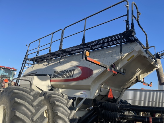 2015 Bourgault 3320/L7550 Air Seeder