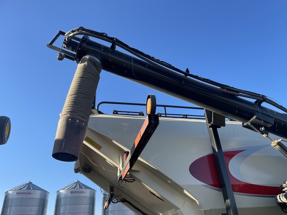 2015 Bourgault 3320/L7550 Air Seeder