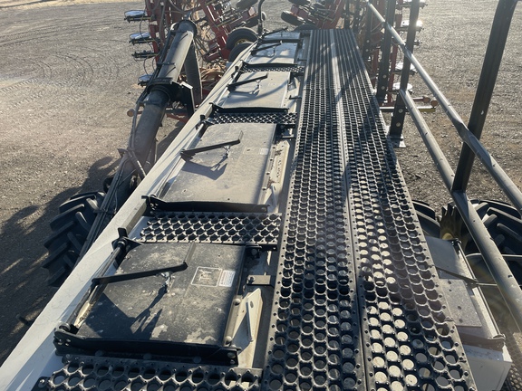 2015 Bourgault 3320/L7550 Air Seeder