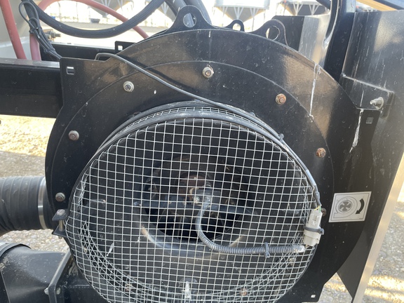 2015 Bourgault 3320/L7550 Air Seeder