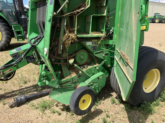 2010 John Deere 568 Baler/Round