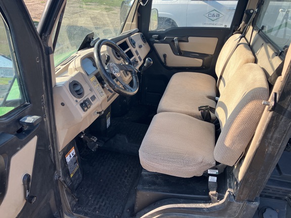 2019 John Deere XUV 835R ATV