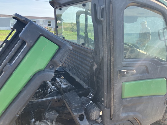 2019 John Deere XUV 835R ATV