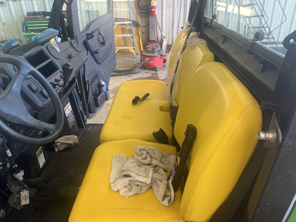 2018 John Deere XUV 835M ATV