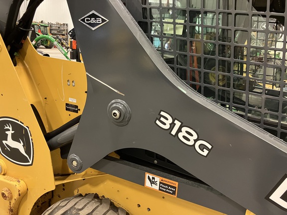 2022 John Deere 318G Skid Steer Loader