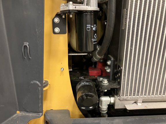 2022 John Deere 318G Skid Steer Loader