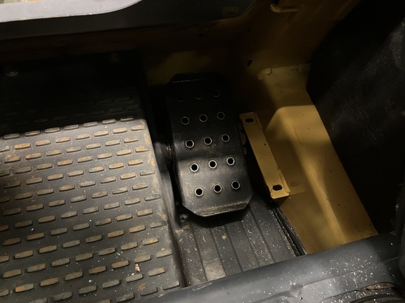 2022 John Deere 318G Skid Steer Loader