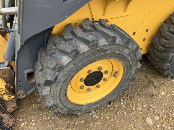 2022 John Deere 318G Skid Steer Loader