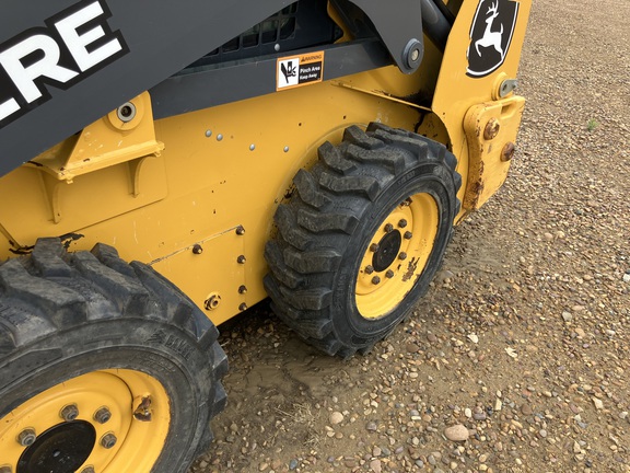 2022 John Deere 318G Skid Steer Loader