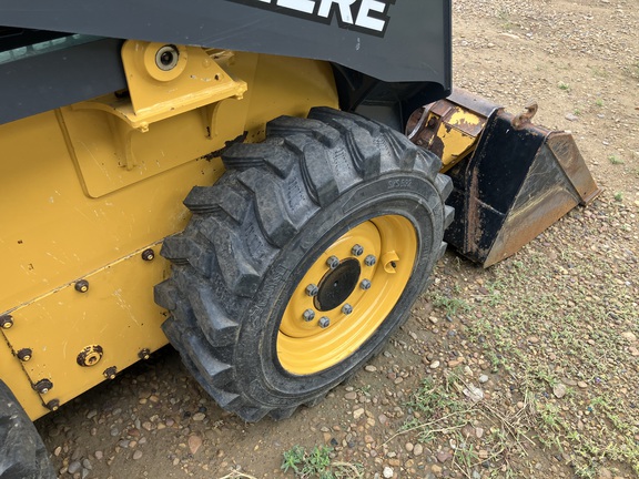 2022 John Deere 318G Skid Steer Loader
