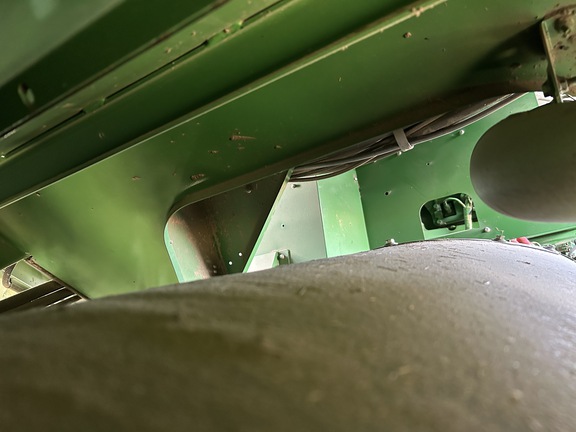 2017 John Deere S680 Combine