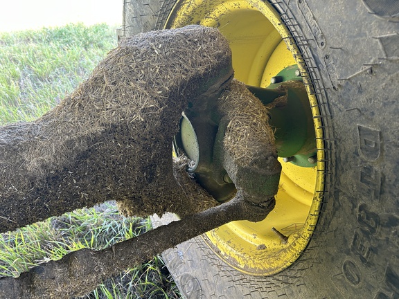 2017 John Deere S680 Combine