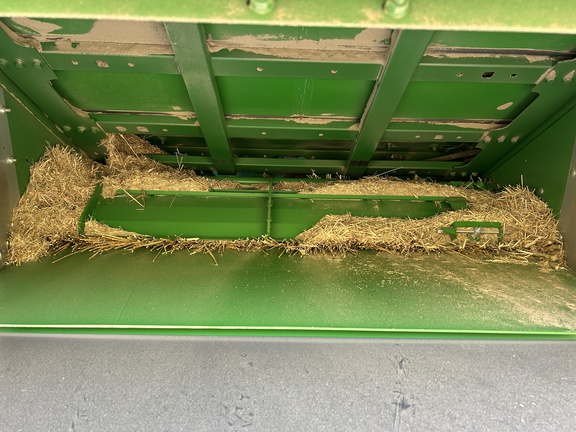 2017 John Deere S680 Combine