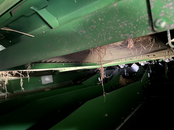 2017 John Deere S680 Combine