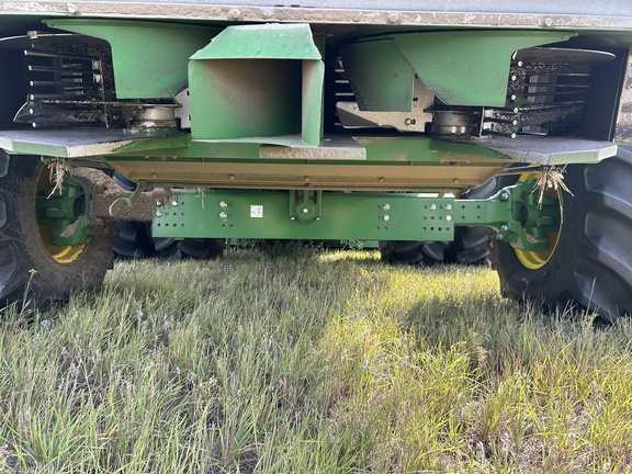 2017 John Deere S680 Combine