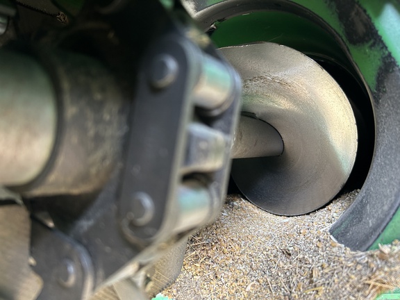 2017 John Deere S680 Combine