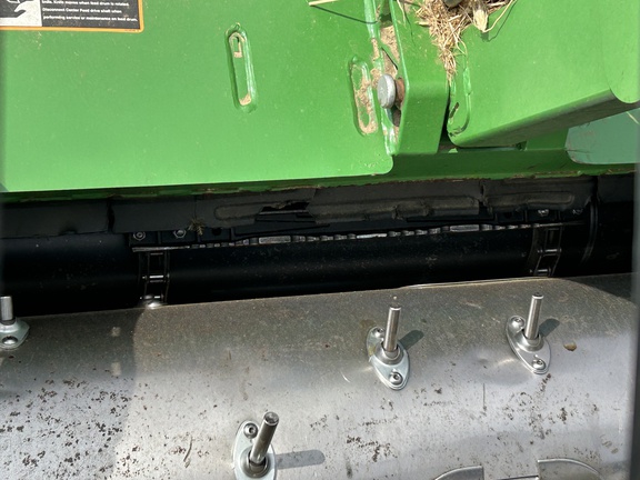 2017 John Deere S680 Combine