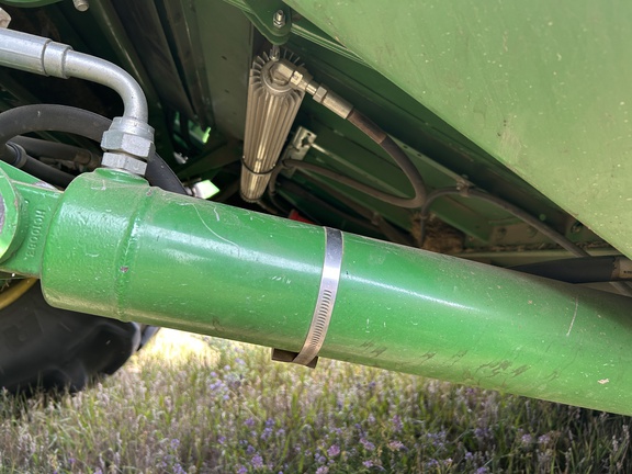 2017 John Deere S680 Combine