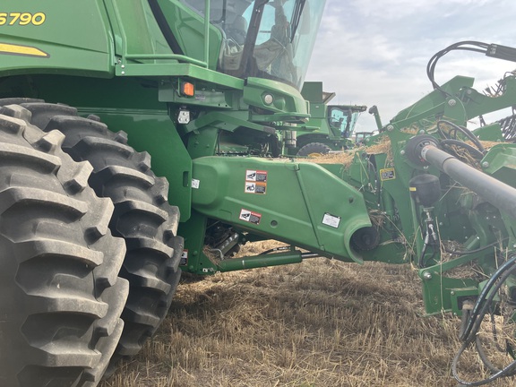2024 John Deere S790 Combine