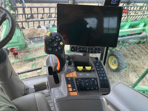 2024 John Deere S790 Combine