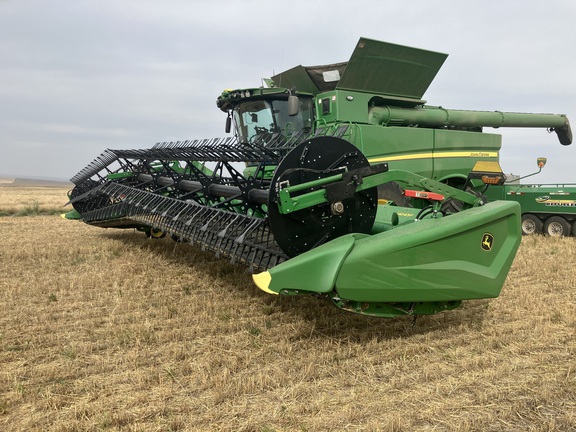 2024 John Deere HD45F Header Combine