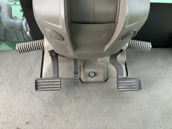 2024 John Deere 9RX 640 Tractor Rubber Track