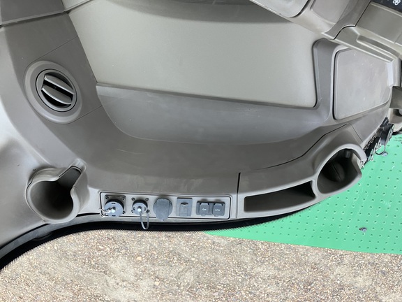 2024 John Deere 9RX 640 Tractor Rubber Track