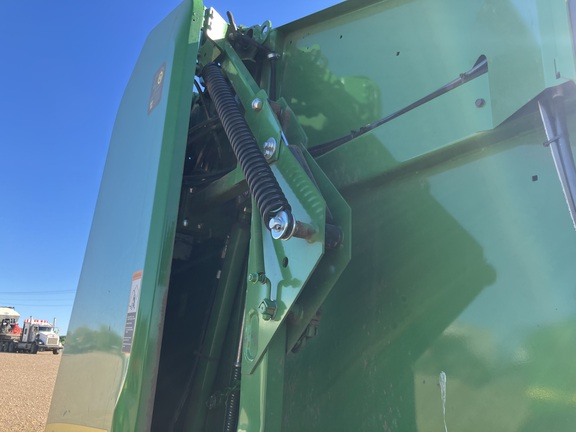 2025 John Deere 561M Baler/Round