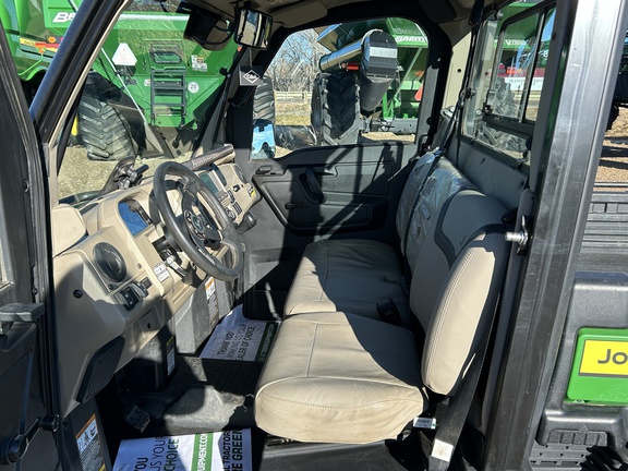 2023 John Deere XUV 835R ATV