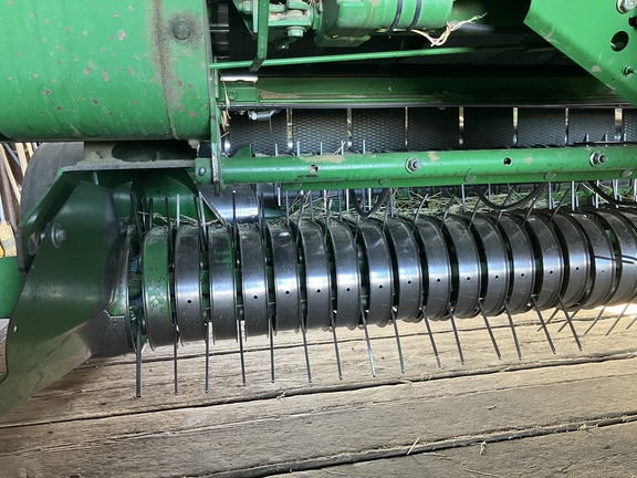 2004 John Deere 567 Baler/Round