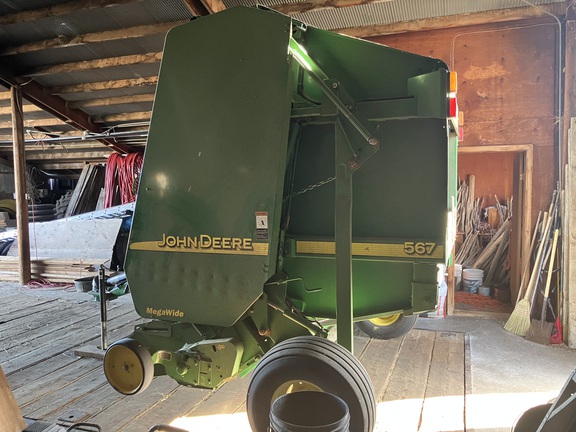 2004 John Deere 567 Baler/Round