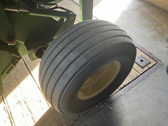 2004 John Deere 567 Baler/Round