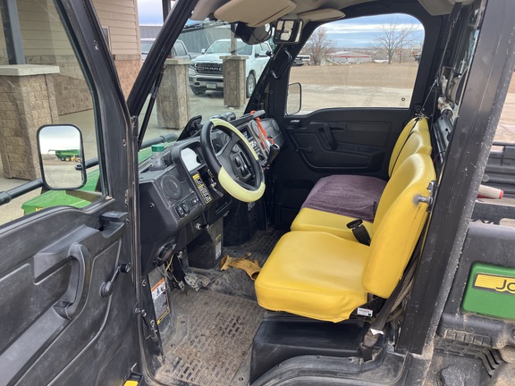 2020 John Deere XUV 835M ATV