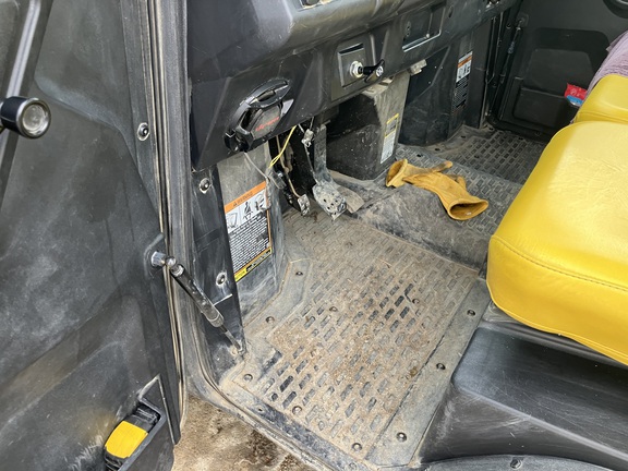 2020 John Deere XUV 835M ATV