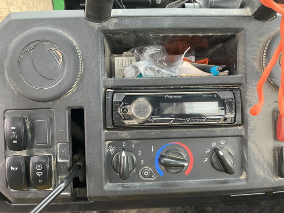 2020 John Deere XUV 835M ATV