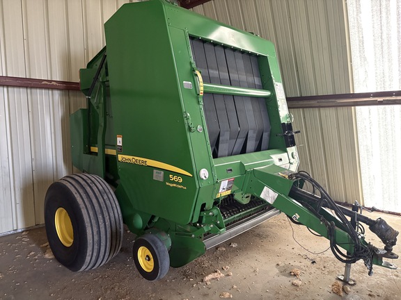 2017 John Deere 569 Baler/Round
