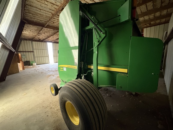 2017 John Deere 569 Baler/Round