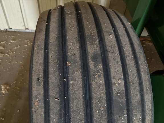 2017 John Deere 569 Baler/Round