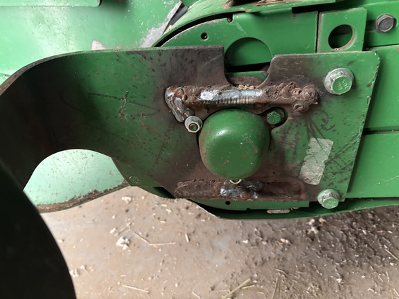 2017 John Deere 569 Baler/Round