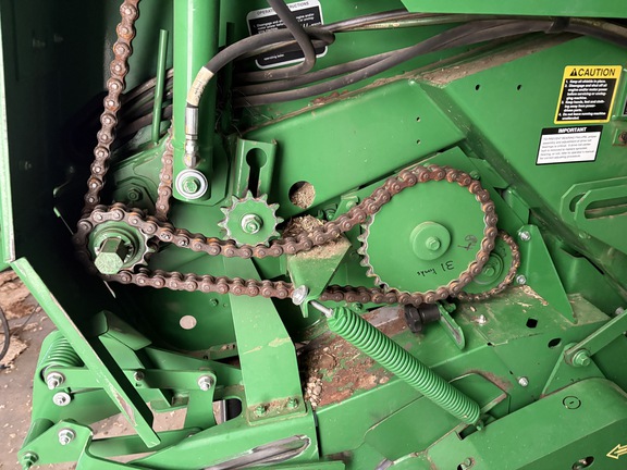 2017 John Deere 569 Baler/Round