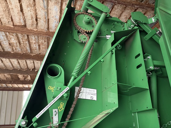2017 John Deere 569 Baler/Round