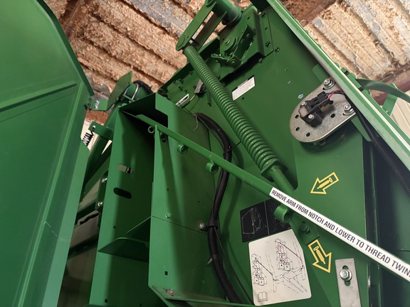2017 John Deere 569 Baler/Round
