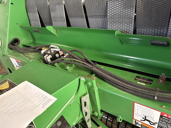 2017 John Deere 569 Baler/Round