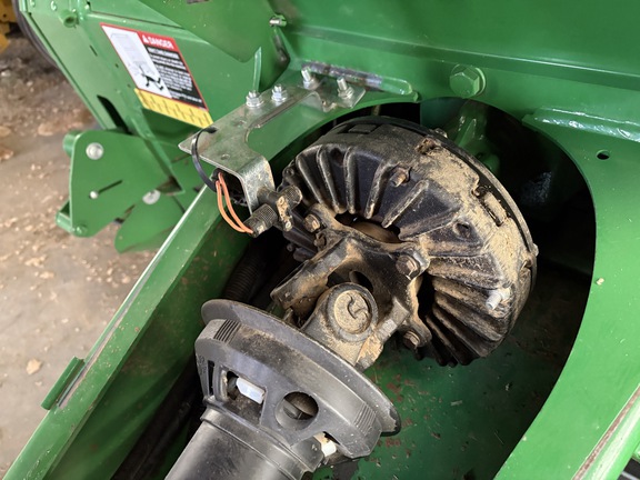 2017 John Deere 569 Baler/Round