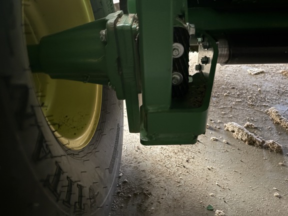 2017 John Deere 569 Baler/Round